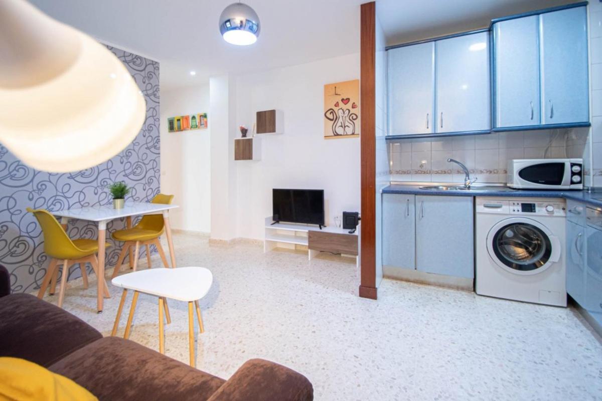 Esencia De Entre La Vina Y El Mercado Apartament Cadis